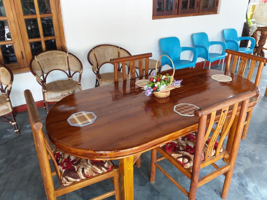Canal Side Guest House Polonnaruwa Zewnętrze zdjęcie