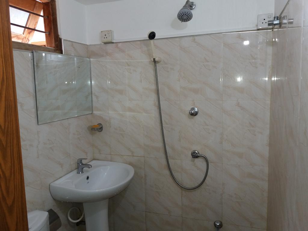 Canal Side Guest House Polonnaruwa Pokój zdjęcie