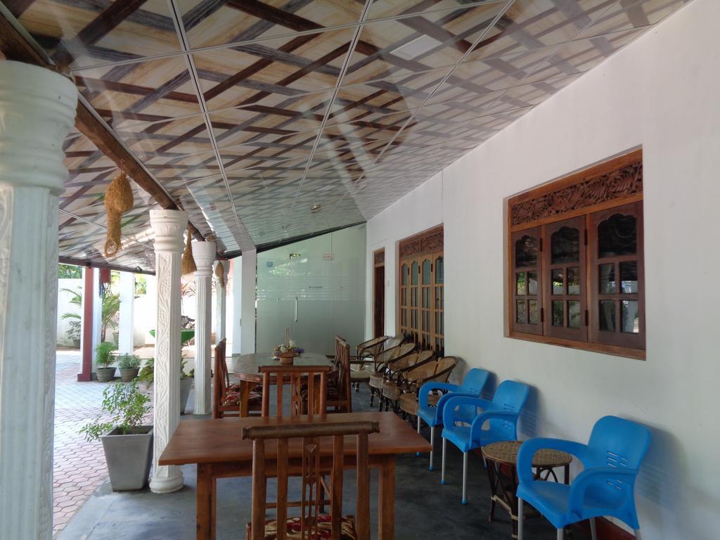Canal Side Guest House Polonnaruwa Zewnętrze zdjęcie
